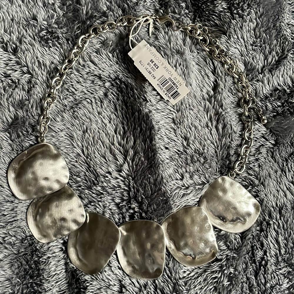 New York & Company necklace